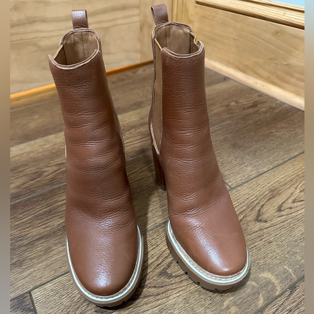 TORY BURCH MILLER LUG SOLE BOOTIE - Picture 3 of 8